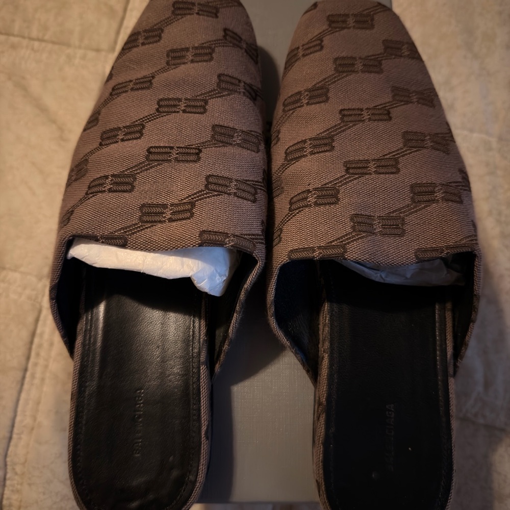 Balenciaga Brown Patterned Loafers